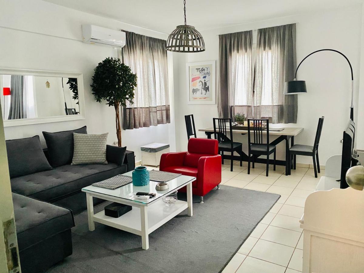 Gianna'S Apartment Central Aigio Cozy And Shining Exterior foto